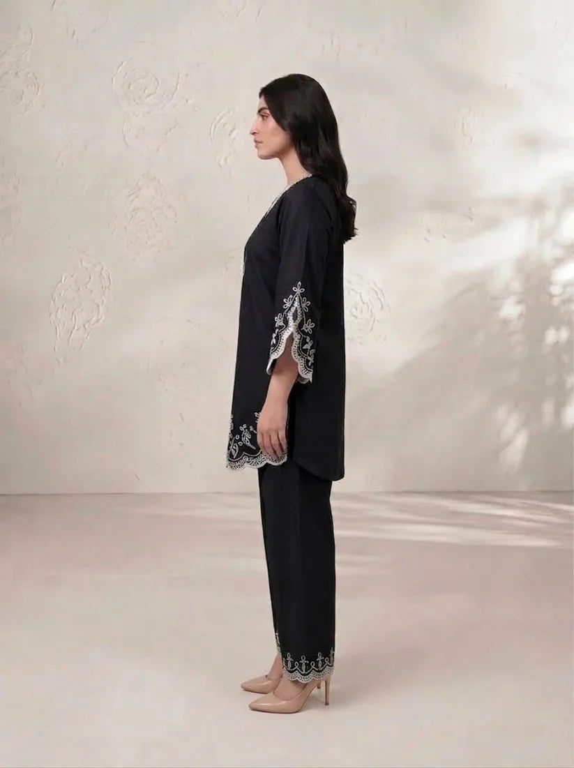 Elegant black 2-Piece Embroidered Suit