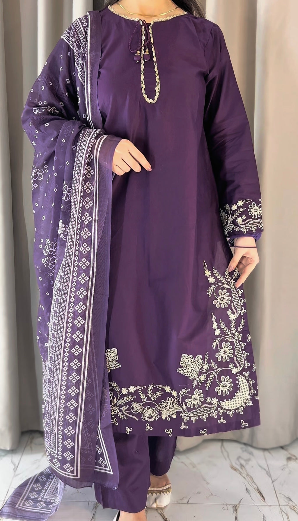 Ayn  Embroidered 3-Piece