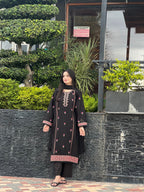 Black Rose Embroidered 3-Piece