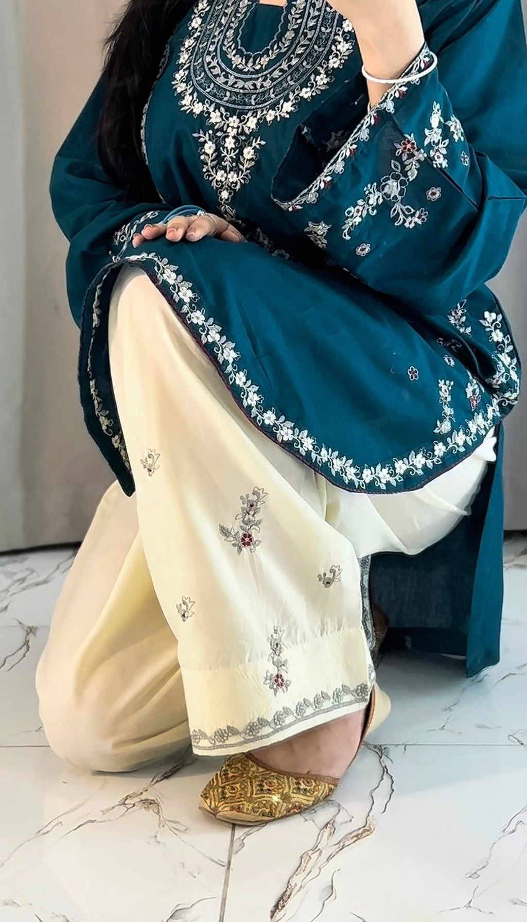 Dark   Embroidered 3-Piece